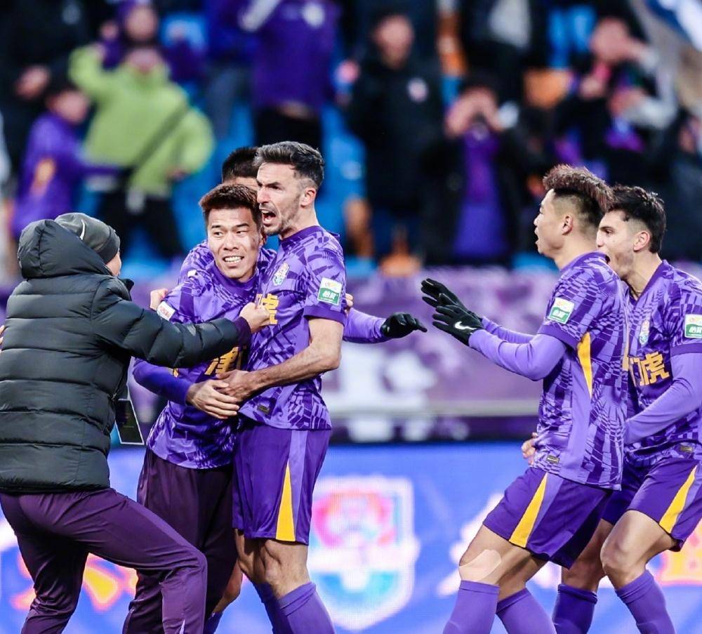 光辉下闪耀 光辉下闪耀