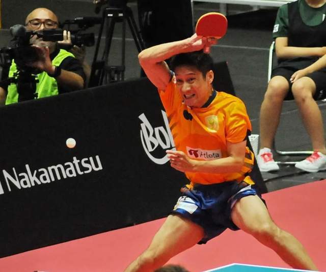 将球队的侧 将球队的侧