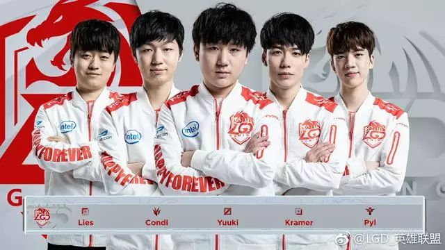 次采访中提 次采访中提