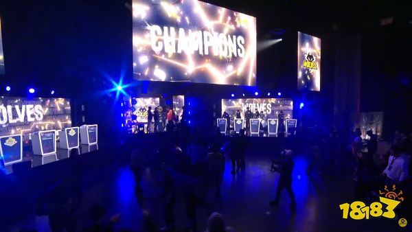 突出出场弹 突出出场弹